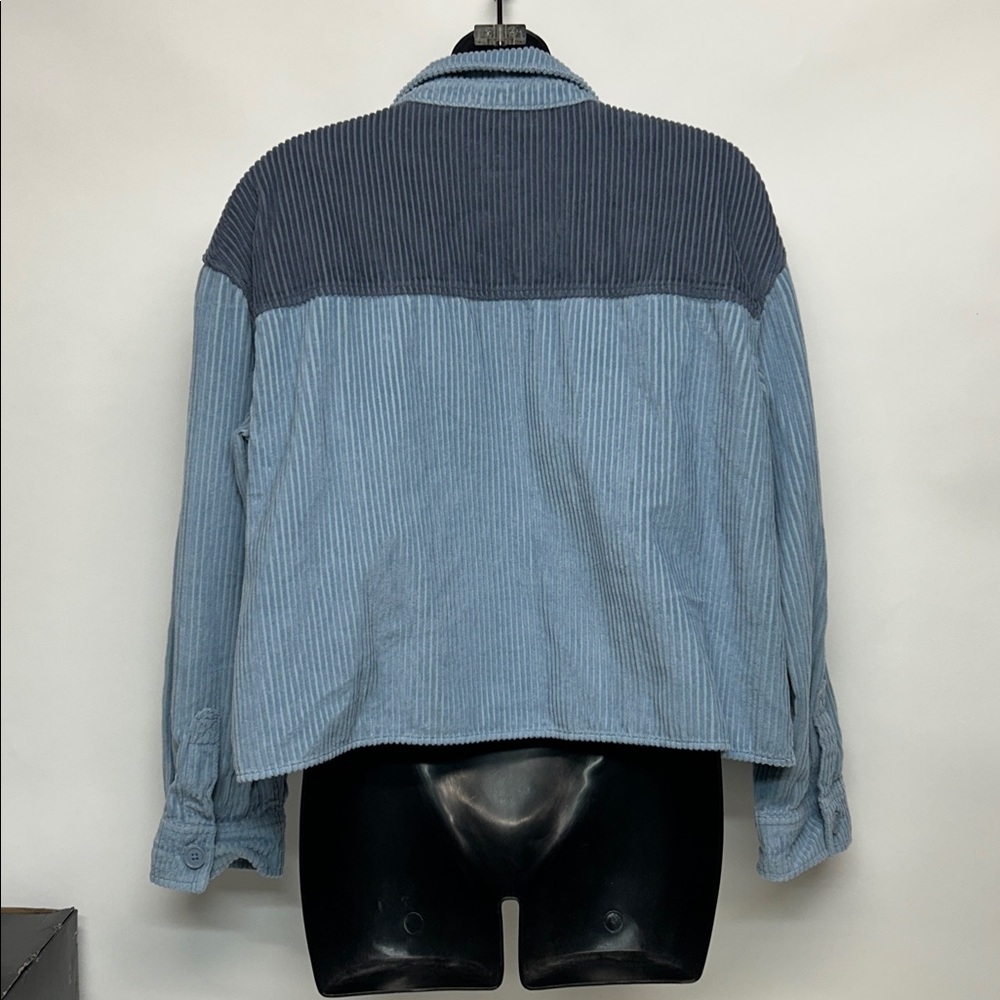 Blue Corduroy Women's shirt Jacket American Eagle size medium wide whale - Picture 6 of 6
